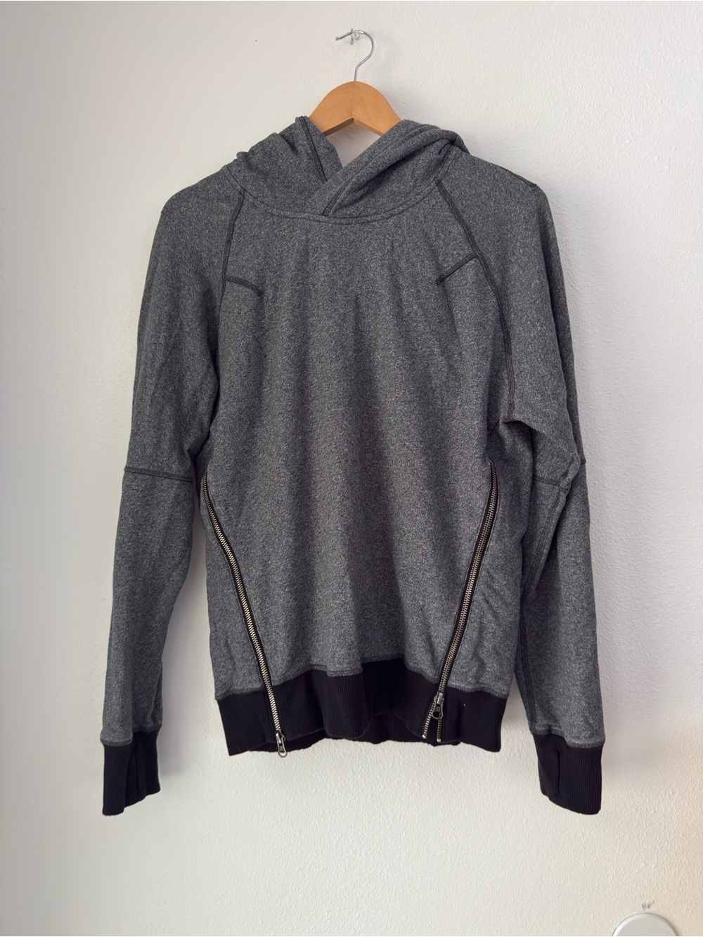 Lululemon Om & Roam Pullover Hoodie Women’s 4 Grey Black Zip Bottom Stretch
